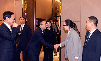 浙江省人大副主任、原金華市委書記趙光君攜金華企業(yè)家會(huì)見新加坡領(lǐng)事羅德偉